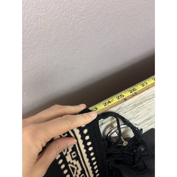 Flying Tomato Womens Poncho Size M/L Black Bohemian Sweater Pullover - Picture 9 of 10